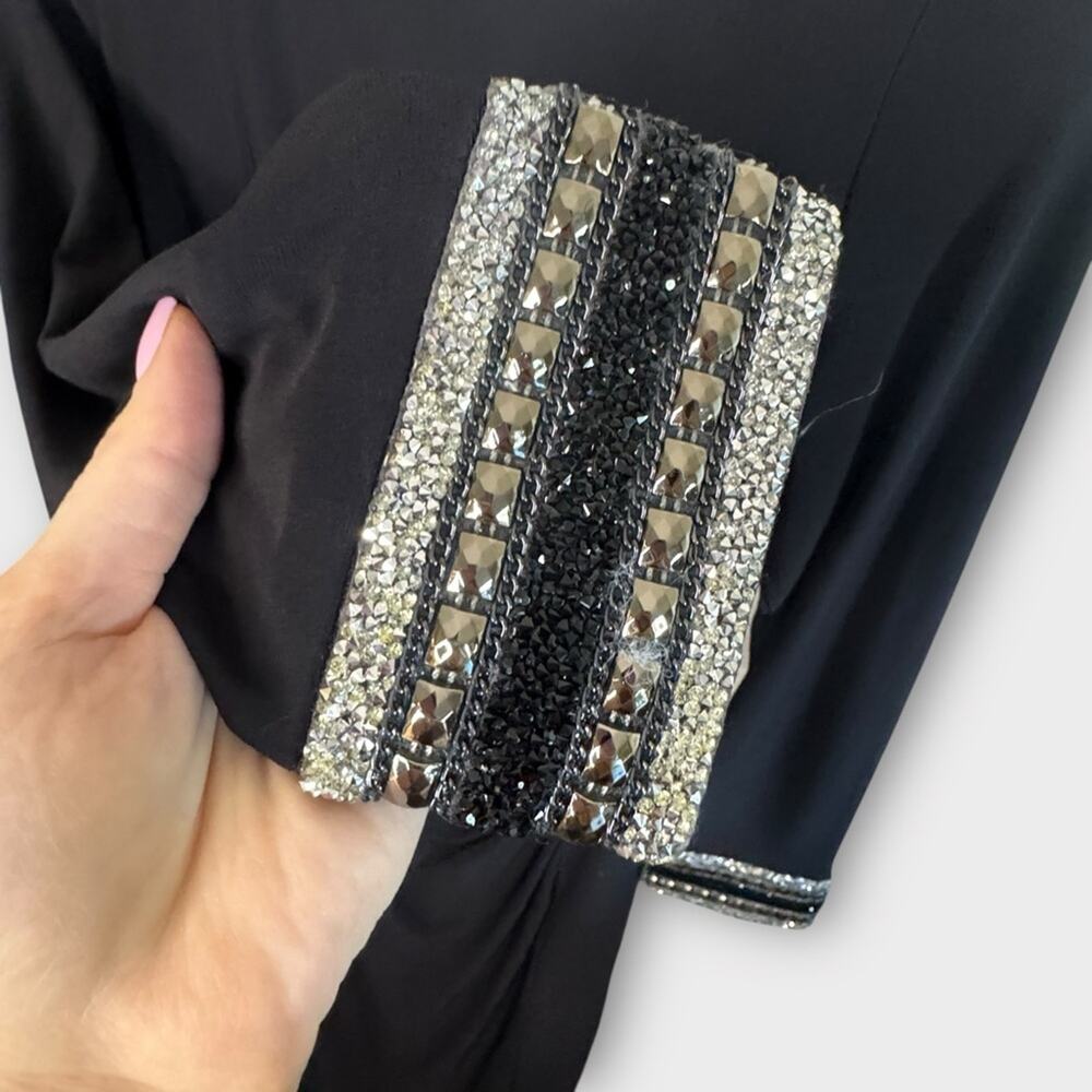 Marina black formal maxi dress with open back - Picture 6 of 10
